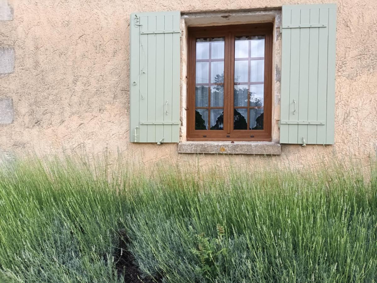 Gite Aux Vieux Bois Lunas  Eksteriør billede